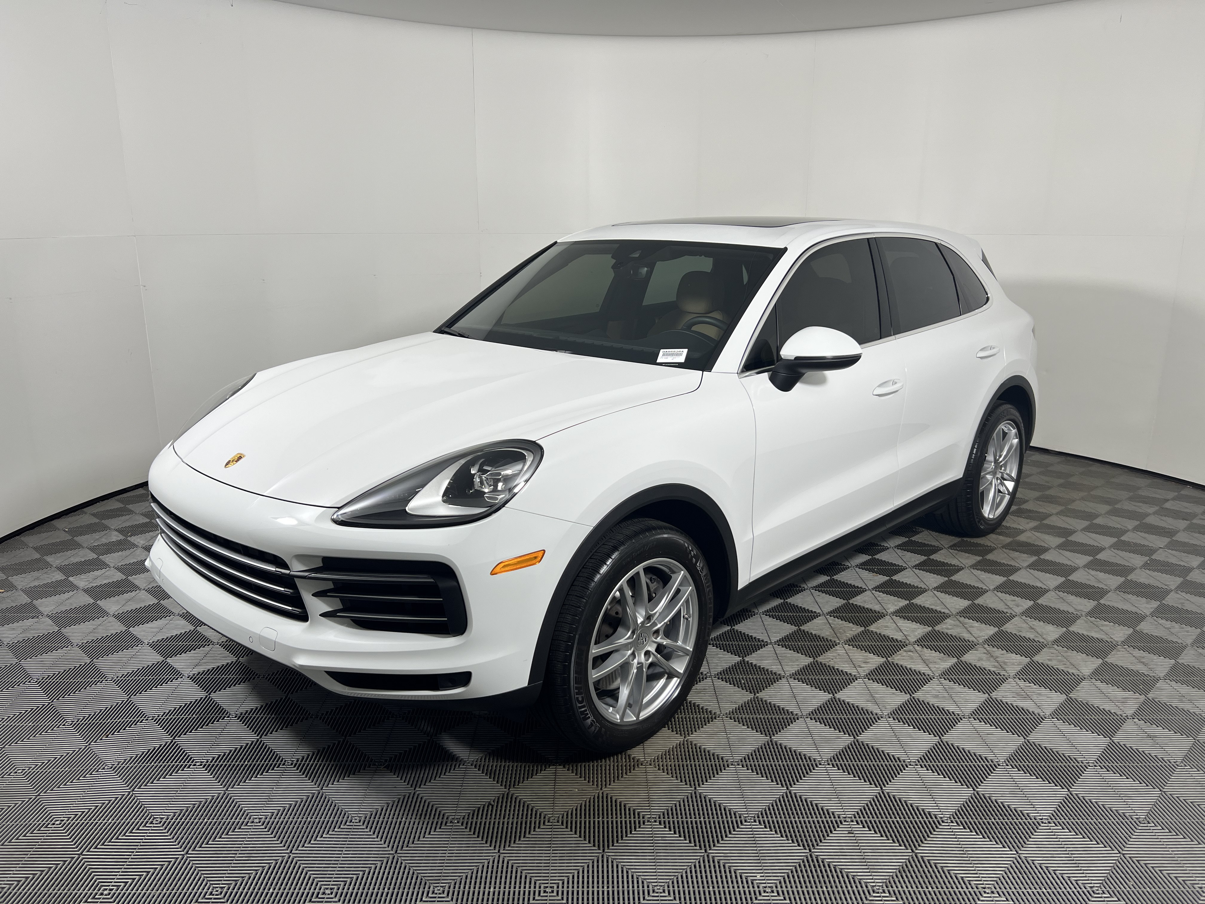 Certified 2023 Porsche Cayenne AWD/4WD image 11