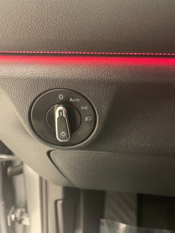 Used 2023 Volkswagen Jetta SEL FWD image 22