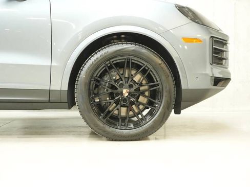 New 2026 Porsche Cayenne Coupe image 43