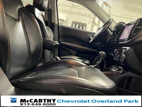 Used 2019 Jeep Compass Limited image 29