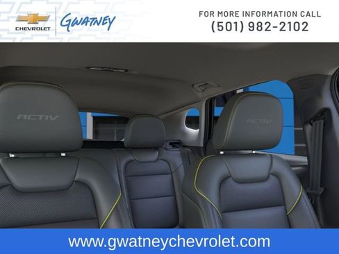 New 2026 Chevrolet Trax ACTIV w/ Sunroof Package FWD image 24