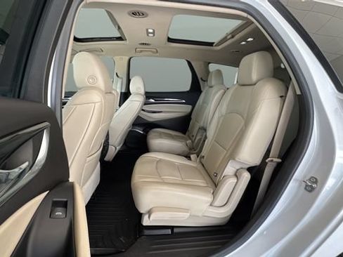 Used 2021 Buick Enclave Premium w/ Sun and Sites Package AWD/4WD image 17