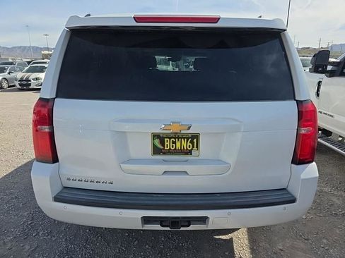 Used 2019 Chevrolet Suburban LT image 8
