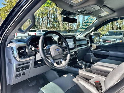 Used 2021 Ford F150 Lariat w/ Max Trailer Tow Package image 10