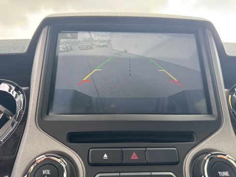 Used 2014 Ford F450 Platinum w/ FX4 Off Road Package image 28