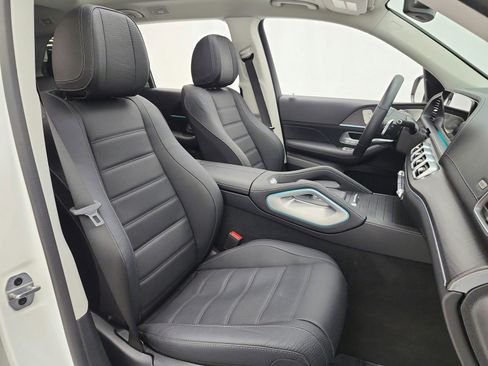 Used 2023 Mercedes-Benz GLS 580 4MATIC image 20