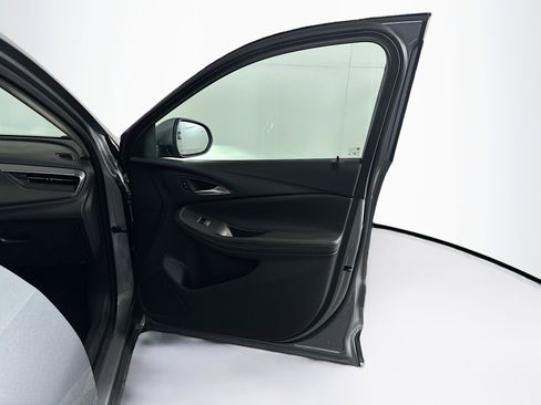 Used 2025 Buick Encore GX Preferred image 33