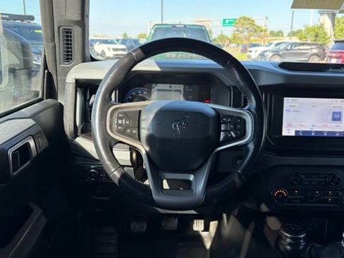Used 2022 Ford Bronco Black Diamond AWD/4WD image 3