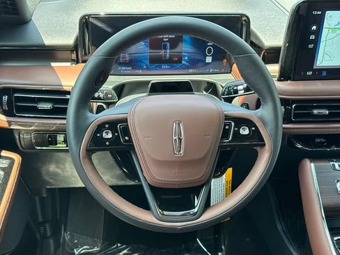 New 2026 Lincoln Aviator Reserve w/ Jet Appearance Package AWD/4WD image 24