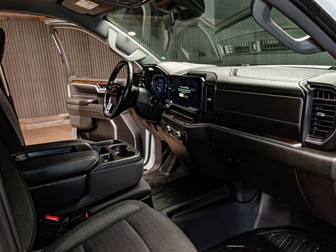 Used 2023 GMC Sierra 1500 Elevation w/ X31 Off-Road Package image 19