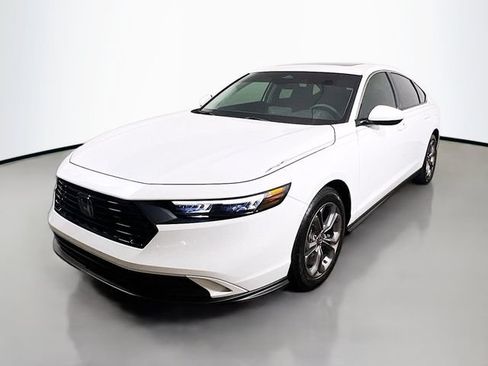 Used 2024 Honda Accord EX image 5