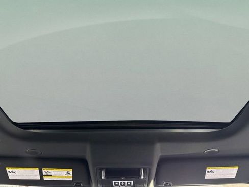 New 2026 Land Rover Discovery Dynamic SE AWD/4WD image 11