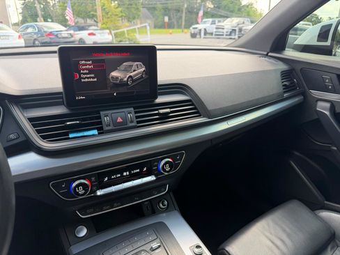 Used 2020 Audi Q5 2.0T Premium AWD/4WD image 13