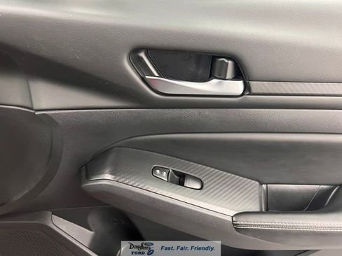 Used 2025 Nissan Altima 2.5 SV image 31