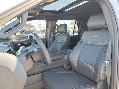 New 2025 Ford Expedition Platinum w/ Stealth Performance Package image 12