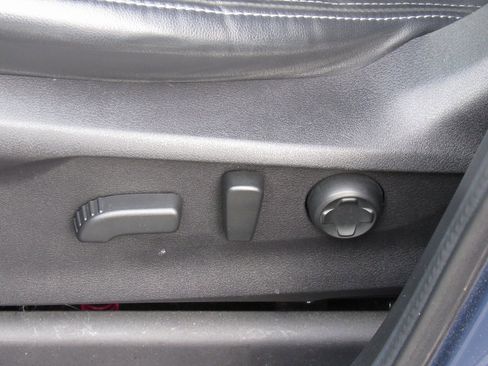 Used 2023 Subaru Ascent Touring w/ Popular Package #2A image 13