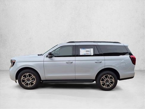 New 2026 Ford Expedition Active RWD image 5