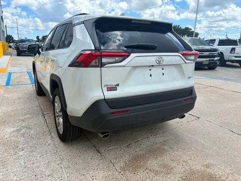 Used 2025 Toyota RAV4 XLE Premium FWD image 6