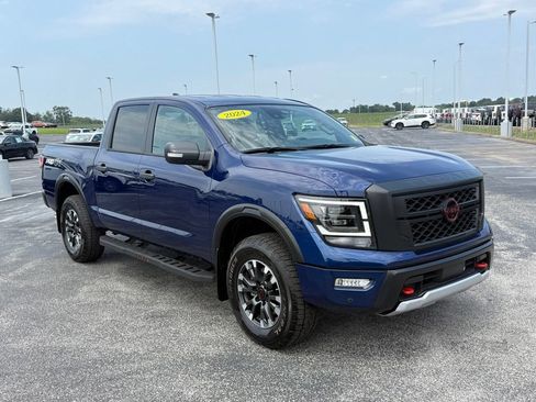 Used 2024 Nissan Titan PRO-4X w/ Pro-4x Convenience Package AWD/4WD image 2
