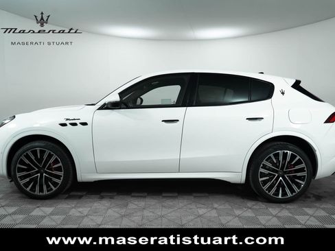 New 2025 Maserati Grecale Modena image 5