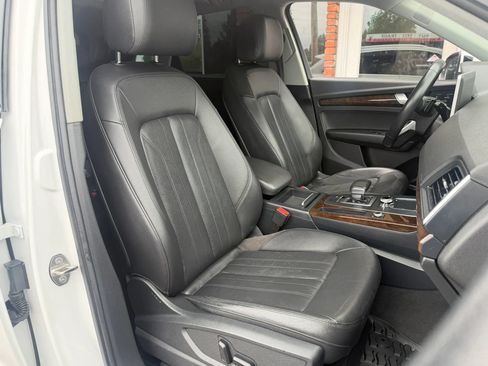 Used 2018 Audi Q5 2.0T Premium Plus w/ Premium Plus Package AWD/4WD image 24