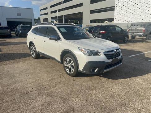 Used 2020 Subaru Outback Touring XT AWD/4WD image 3