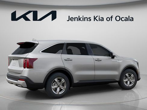 New 2026 Kia Sorento LX FWD image 3