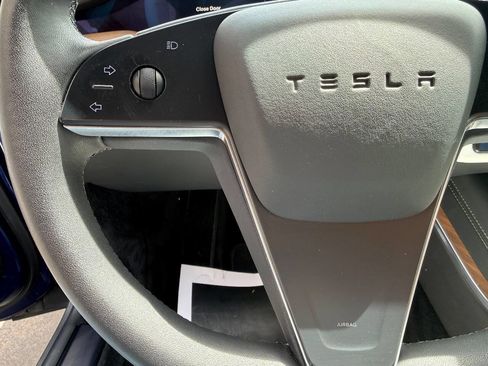 Used 2022 Tesla Model S image 20