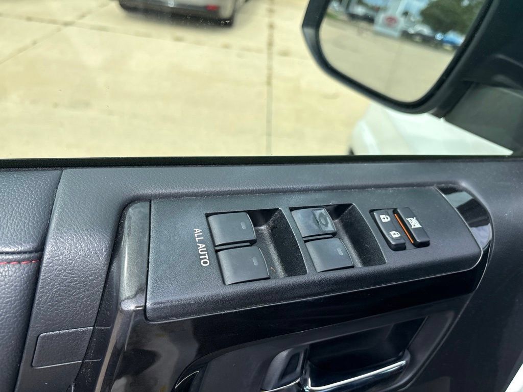 Used 2020 Toyota 4Runner TRD Off-Road Premium w/ Moonroof Package AWD/4WD image 12