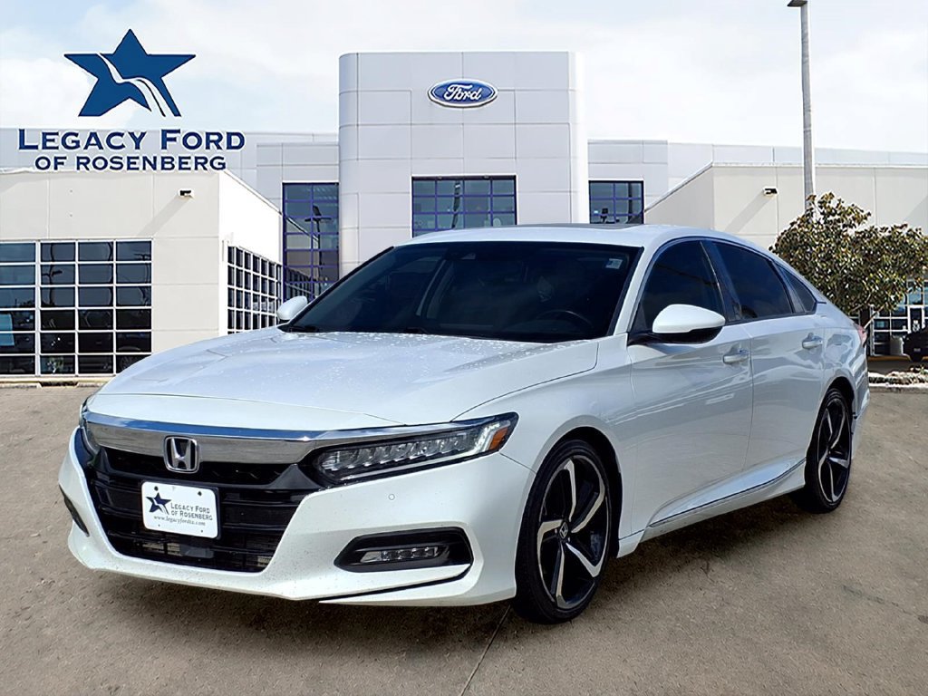 Used 2018 Honda Accord Touring image 1