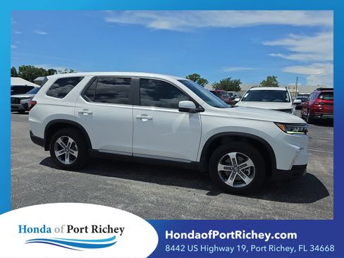 Certified 2025 Honda Pilot EX-L image 1