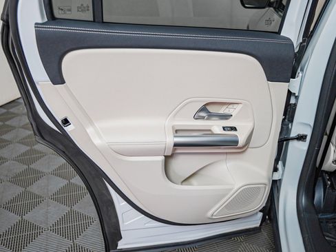 Certified 2023 Mercedes-Benz GLA 250 image 25