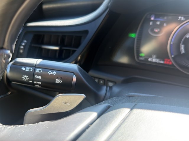 Used 2024 Lexus ES 300h Ultra Luxury w/ Accessory Package (Z2) FWD image 19