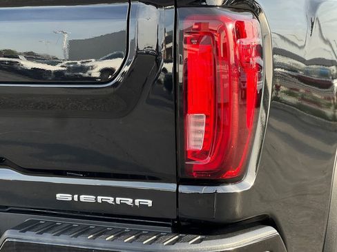 Used 2022 GMC Sierra 3500 Denali w/ Denali Black Diamond Edition AWD/4WD image 39