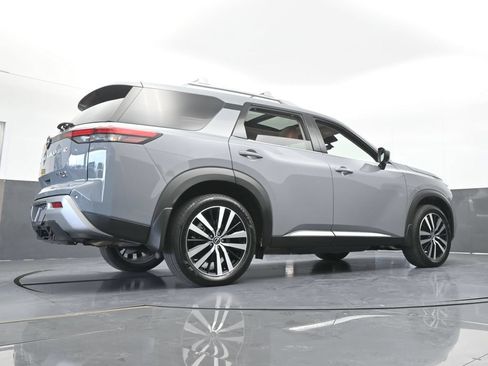 Used 2024 Nissan Pathfinder Platinum AWD/4WD image 64