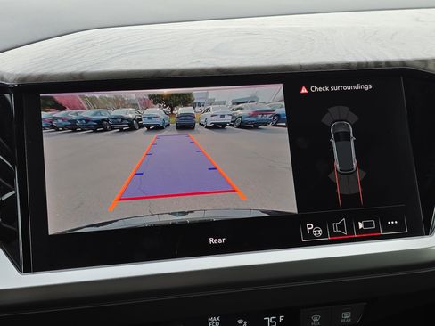 Used 2024 Audi Q4 e-tron Premium Plus w/ Premium Plus image 24