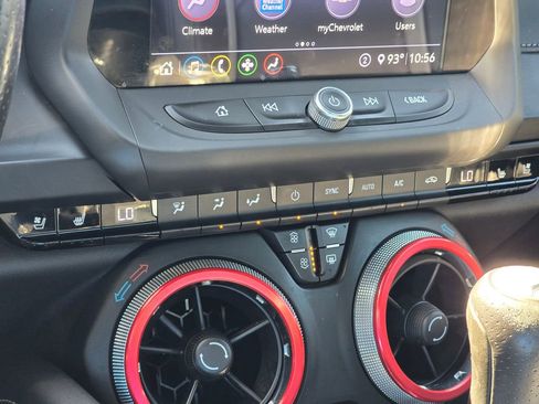 Used 2020 Chevrolet Camaro LT w/ RS Package image 28