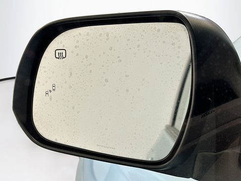 Used 2017 Toyota Sienna XLE w/ XLE Navigation Package FWD image 16