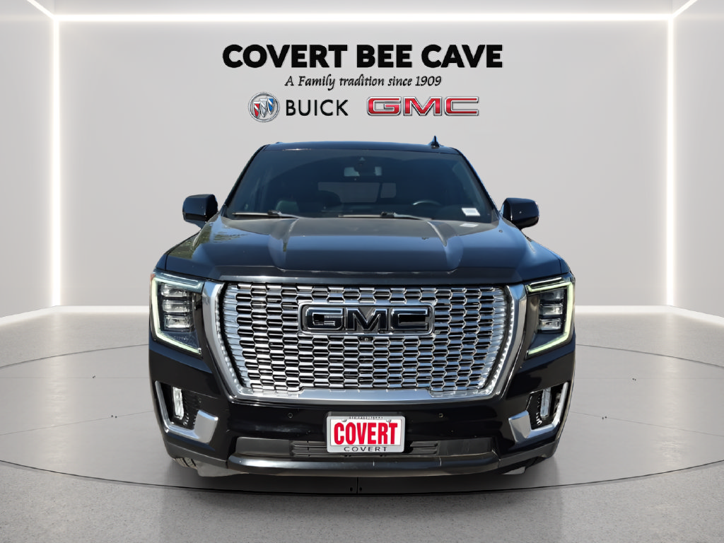 Used 2022 GMC Yukon Denali RWD image 2