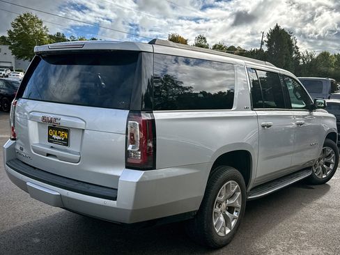 Used 2017 GMC Yukon XL SLT w/ Open Road Package image 11