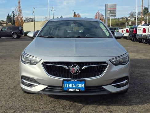 Used 2019 Buick Regal Preferred image 8