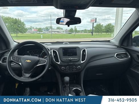 Used 2024 Chevrolet Equinox LT FWD image 5
