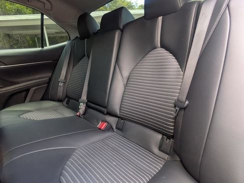 Used 2023 Toyota Camry SE FWD image 12