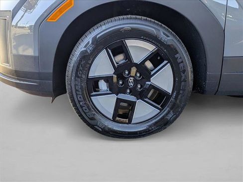 New 2026 Hyundai Santa Fe SE image 10