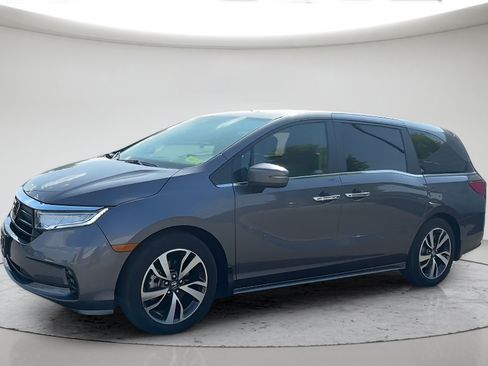 Used 2024 Honda Odyssey Touring image 12