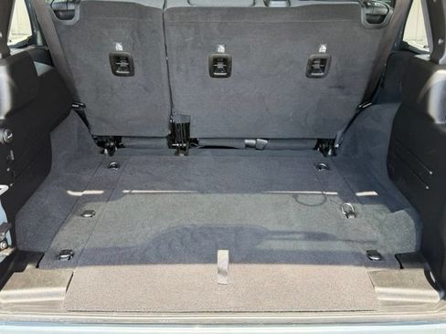 Used 2025 Jeep Wrangler Unlimited Rubicon AWD/4WD image 16