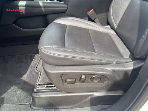 Used 2025 Chevrolet Tahoe LT AWD/4WD image 16