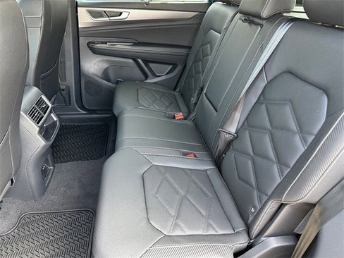 New 2026 Volkswagen Atlas Cross Sport SE image 22