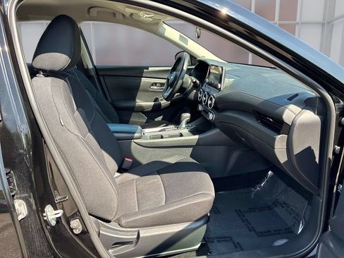 Used 2024 Nissan Sentra SV FWD image 19