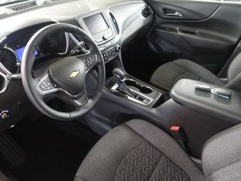 Used 2024 Chevrolet Equinox LT FWD image 10